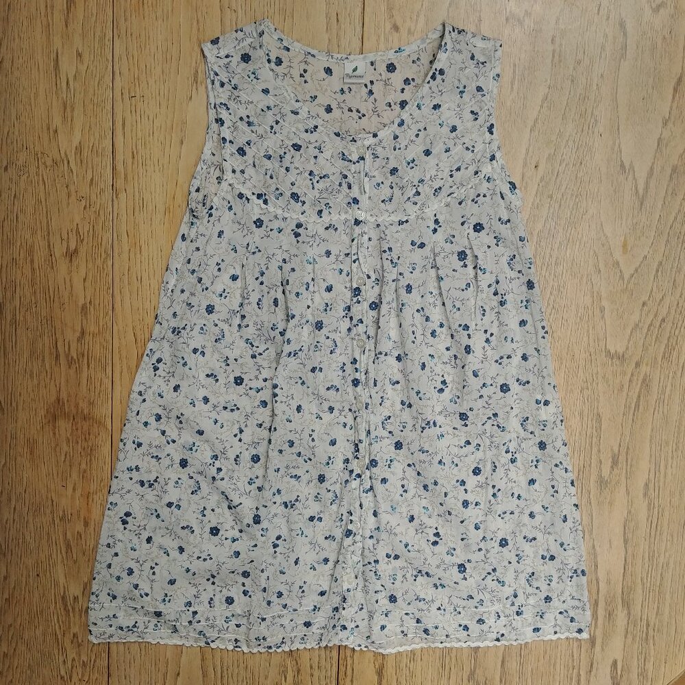 White lightweight cotton button down sleeveless nightgown blue floral Small